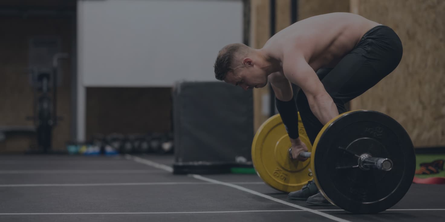 Personne qui effectue un snatch crossfit